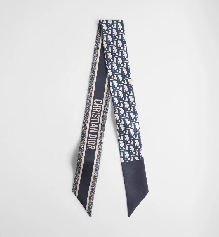 디올스카프 다림질, 고급 실크 망치지 않고 5분 만에 완벽 펴는 비밀